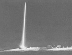 Запуск метеорологической ракеты на Советском Антарктическом метеорологическом центре Молодежная